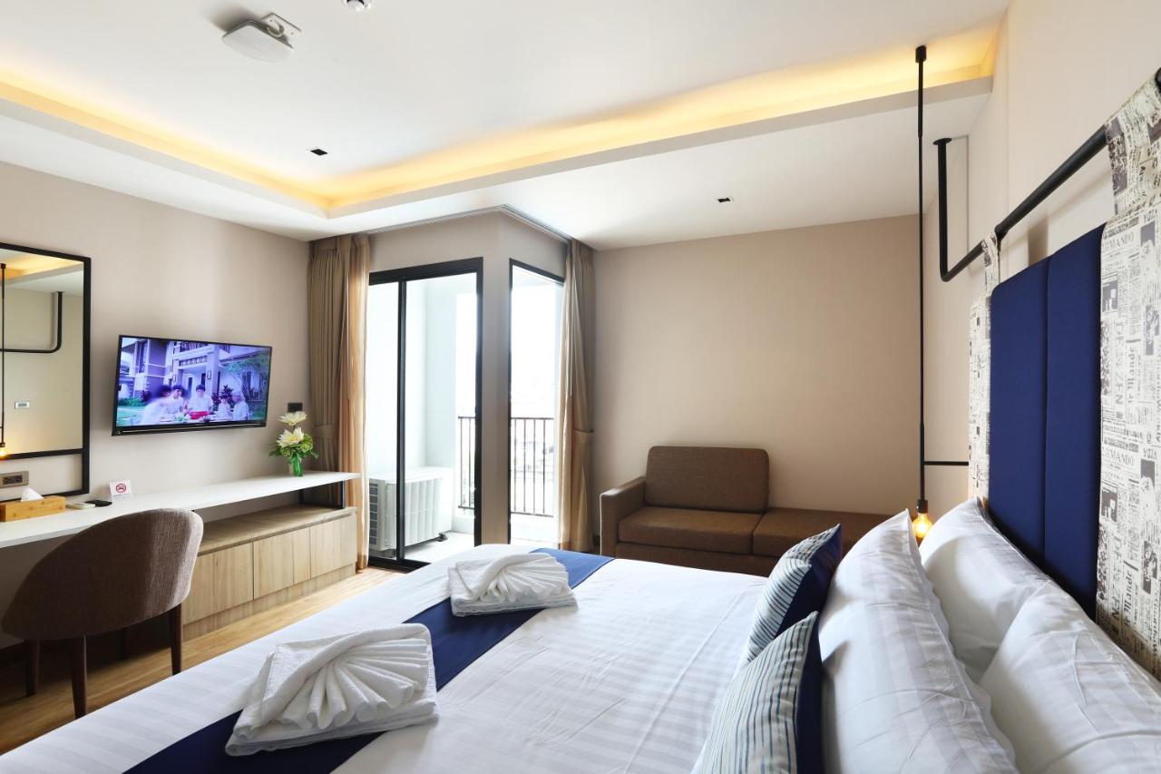 W3 Hotel Hatjaj Kültér fotó