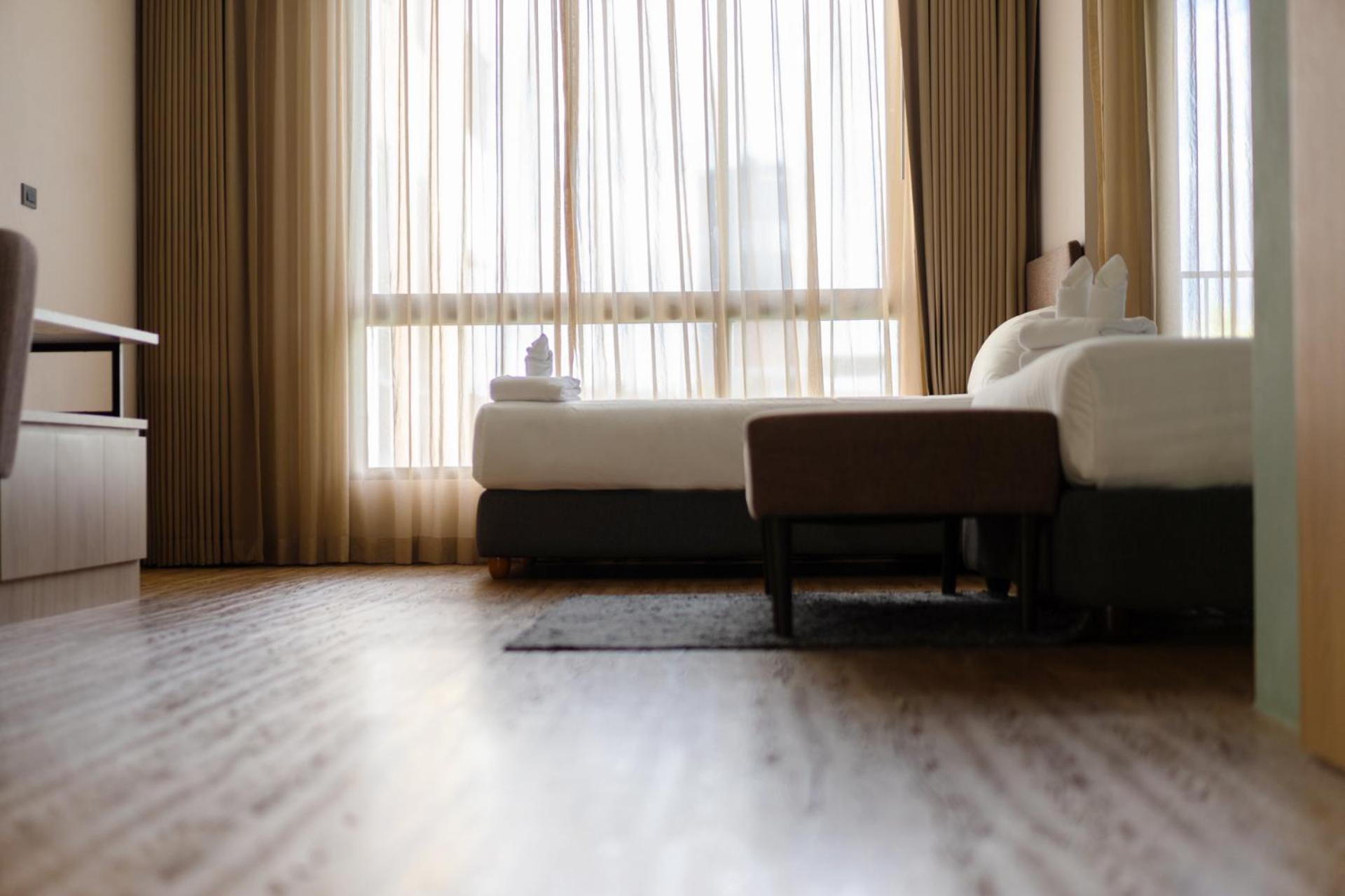 W3 Hotel Hatjaj Kültér fotó